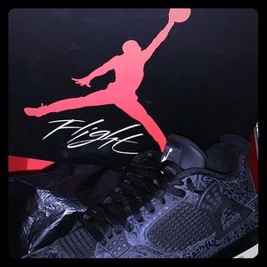 Air Jordan 4 lasers